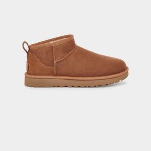 Ugg Ultra Mini NWT